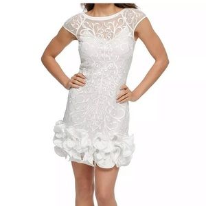 NWT GUESS Floral-Lace Ruffled-Hem Sheath Dress